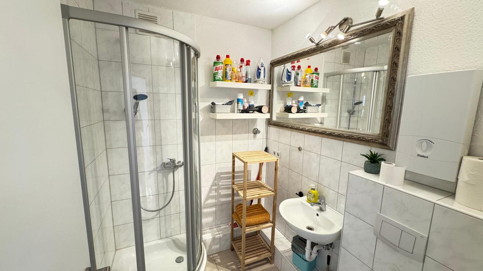 Monteur & Messezimmer Ratingen-Duesseldorf Exteriér fotografie